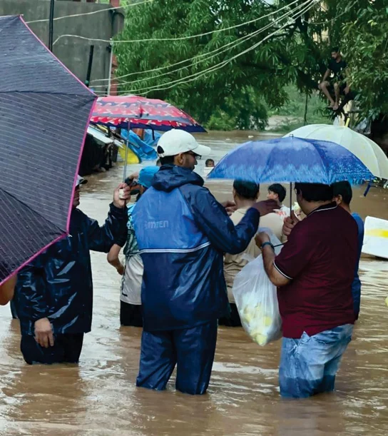 When the Waters Rose, Rotaractors Stepped Forward - Screenshot 1